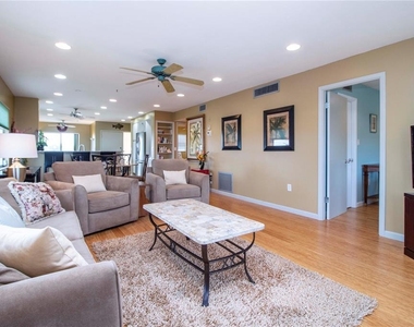 8625 Midnight Pass Road - Photo Thumbnail 22