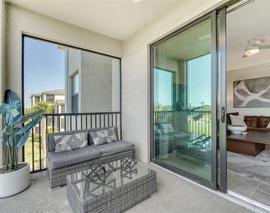 18028 Gawthrop Drive - Photo Thumbnail 11