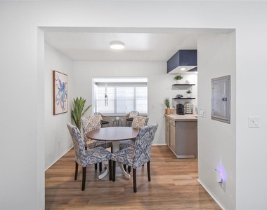 2403 19th Avenue W - Photo Thumbnail 10