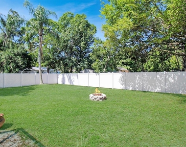 2403 19th Avenue W - Photo Thumbnail 33