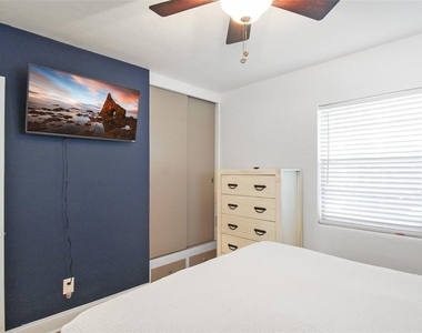 2403 19th Avenue W - Photo Thumbnail 29