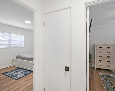 2403 19th Avenue W - Photo Thumbnail 22