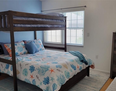 1318 Perico Point Circle - Photo Thumbnail 16