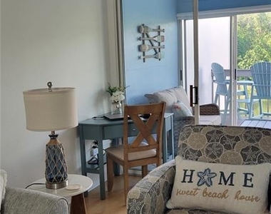 1318 Perico Point Circle - Photo Thumbnail 9