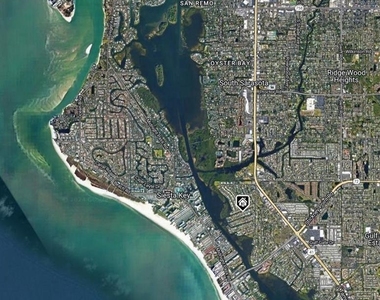 1723 Stanford Lane - Photo Thumbnail 3