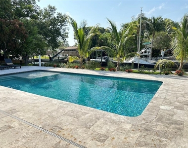 1723 Stanford Lane - Photo Thumbnail 37