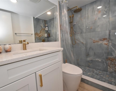 1720 Glenhouse Drive - Photo Thumbnail 10