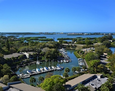 1720 Glenhouse Drive - Photo Thumbnail 20
