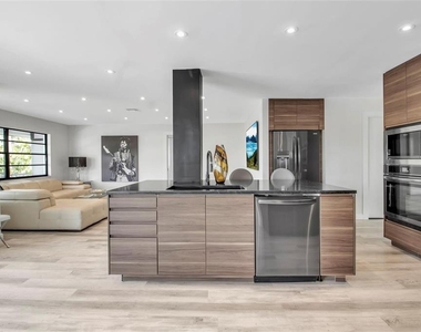 1649 Stanford Lane - Photo Thumbnail 7