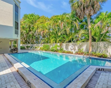5611 Gulf Of Mexico Drive - Photo Thumbnail 25