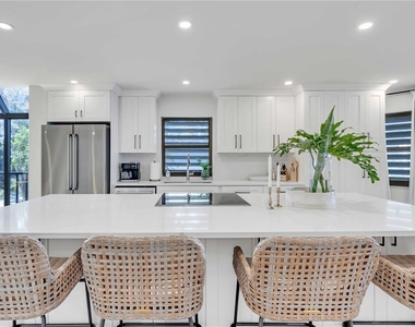 5611 Gulf Of Mexico Drive - Photo Thumbnail 19