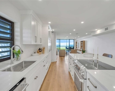 5611 Gulf Of Mexico Drive - Photo Thumbnail 21