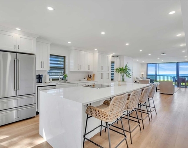 5611 Gulf Of Mexico Drive - Photo Thumbnail 20