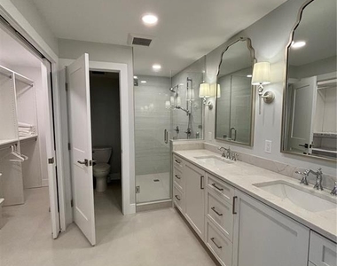 1465 Gulf Of Mexico Drive - Photo Thumbnail 27