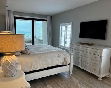 1465 Gulf Of Mexico Drive - Photo Thumbnail 23
