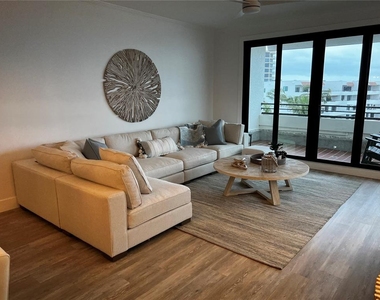 1465 Gulf Of Mexico Drive - Photo Thumbnail 5