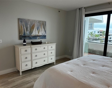 1465 Gulf Of Mexico Drive - Photo Thumbnail 36