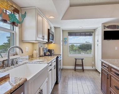 4325 Gulf Of Mexico Drive - Photo Thumbnail 5