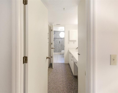 1304 Siesta Bayside Drive - Photo Thumbnail 25