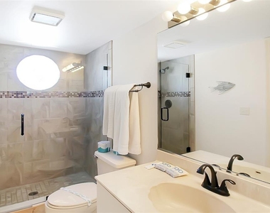 1304 Siesta Bayside Drive - Photo Thumbnail 27