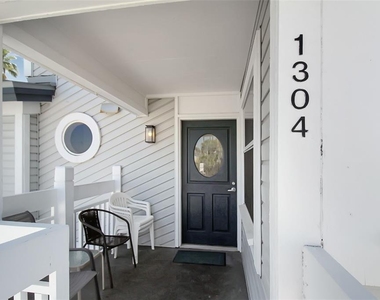 1304 Siesta Bayside Drive - Photo Thumbnail 3