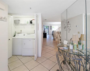 1304 Siesta Bayside Drive - Photo Thumbnail 4