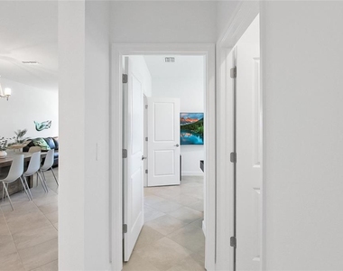 8829 Saint Kitts Circle - Photo Thumbnail 17