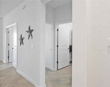 8829 Saint Kitts Circle - Photo Thumbnail 13