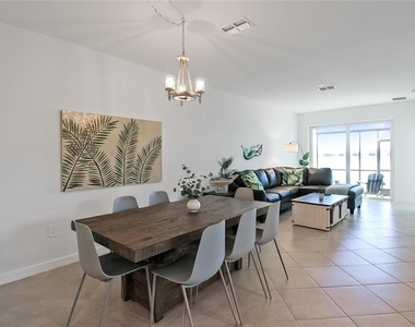 8829 Saint Kitts Circle - Photo Thumbnail 19