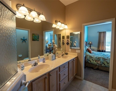8363 Sago Court - Photo Thumbnail 10