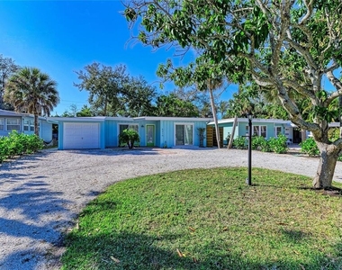 5216 Calle De Costa Rica - Photo Thumbnail 5