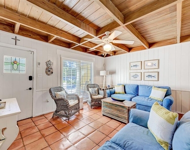 5216 Calle De Costa Rica - Photo Thumbnail 7