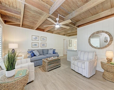 5216 Calle De Costa Rica - Photo Thumbnail 10