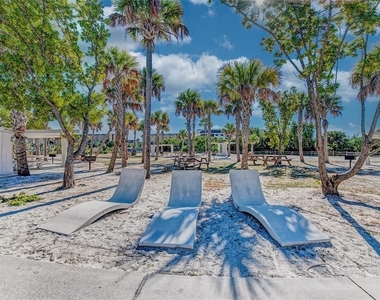 5216 Calle De Costa Rica - Photo Thumbnail 46