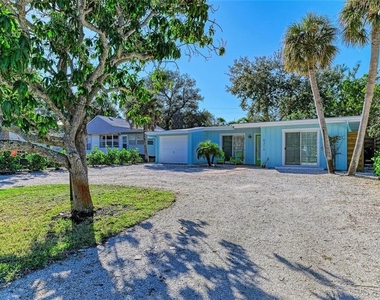 5216 Calle De Costa Rica - Photo Thumbnail 6