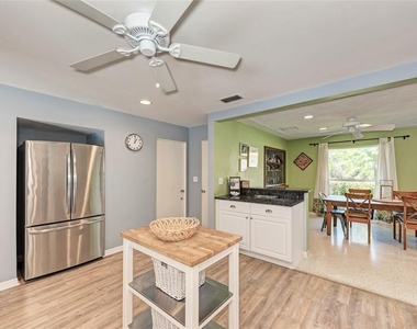 5640 Cape Leyte Drive - Photo Thumbnail 23