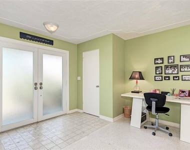 5640 Cape Leyte Drive - Photo Thumbnail 7