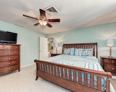 5640 Cape Leyte Drive - Photo Thumbnail 26