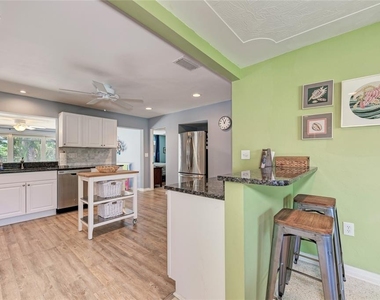 5640 Cape Leyte Drive - Photo Thumbnail 18