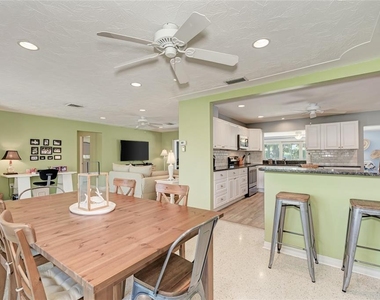 5640 Cape Leyte Drive - Photo Thumbnail 16