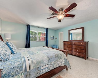 5640 Cape Leyte Drive - Photo Thumbnail 24