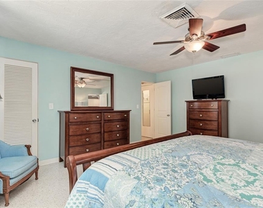 5640 Cape Leyte Drive - Photo Thumbnail 27