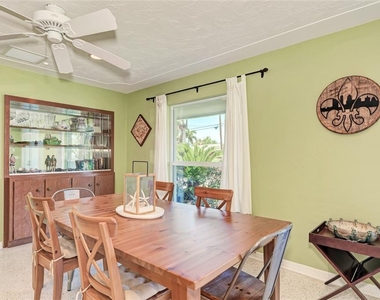 5640 Cape Leyte Drive - Photo Thumbnail 15