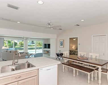 5577 Contento Drive - Photo Thumbnail 19