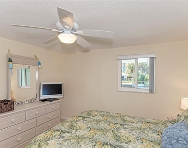 5577 Contento Drive - Photo Thumbnail 20