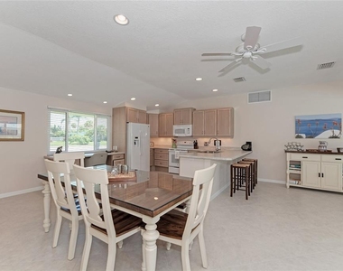 5577 Contento Drive - Photo Thumbnail 12