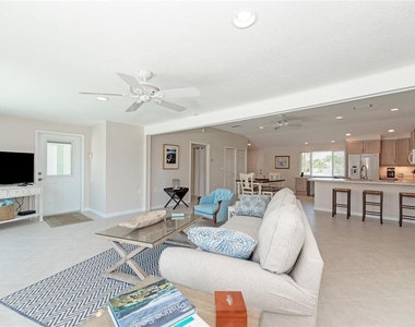 5577 Contento Drive - Photo Thumbnail 8
