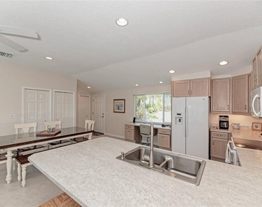 5577 Contento Drive - Photo Thumbnail 16