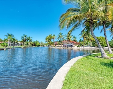5577 Contento Drive - Photo Thumbnail 34