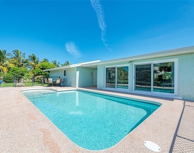 5577 Contento Drive - Photo Thumbnail 32